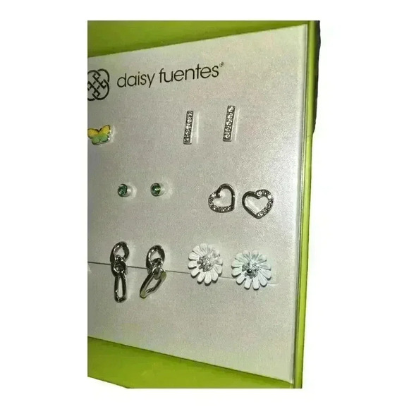 Daisy Fuentes Silver Tone Box Earring Set - Picture 3 of 4